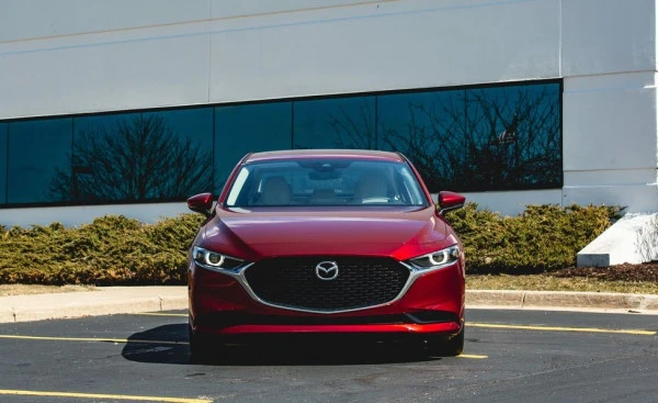  Grey Mazda 3 Photo 3
