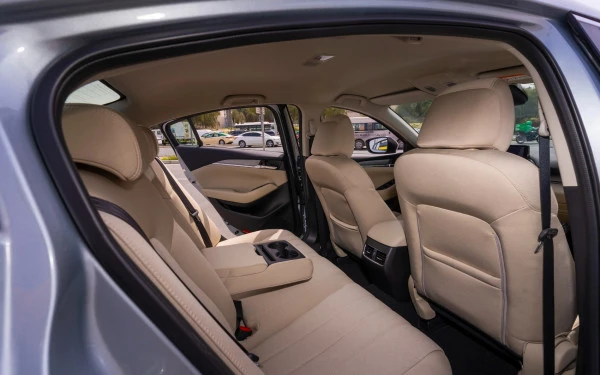  Grey Mazda 6 Photo 10