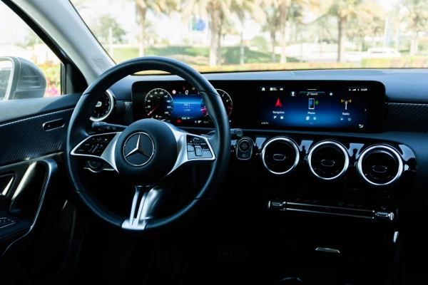  Серый Mercedes A180 Photo 6