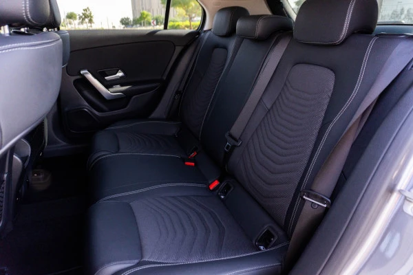  Серый Mercedes A180 Photo 11