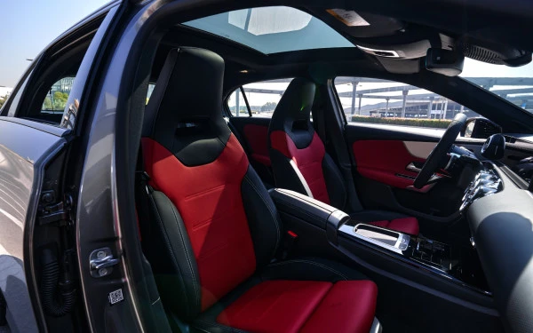  Grey Mercedes A200 Photo 5