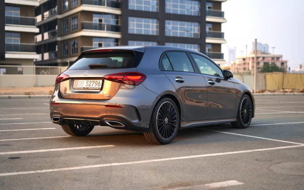  Grey Mercedes A200 Photo 2