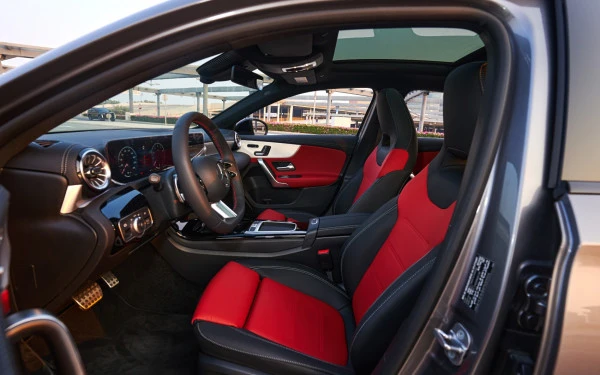  Grey Mercedes A200 Photo 6