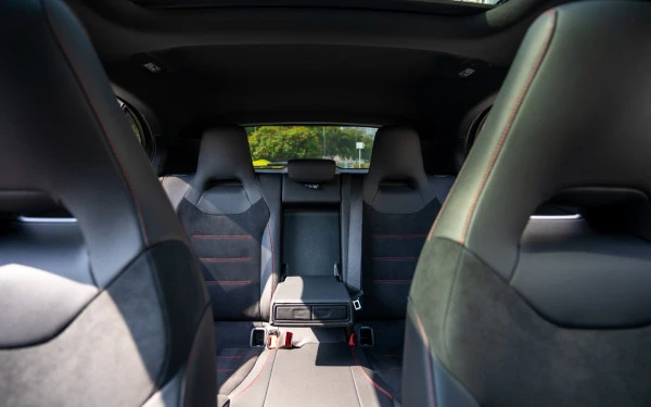  Grau Mercedes A200 Photo 9