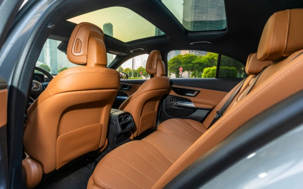  Серый Mercedes E200 Photo 11