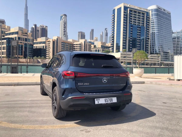  Grey Mercedes EQA FULL ELECTRIC Photo 12