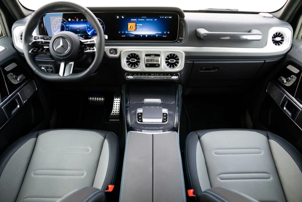  Grigio Mercedes G 580 Photo 11