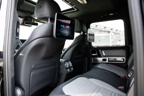  Grigio Mercedes G 580 Photo 17