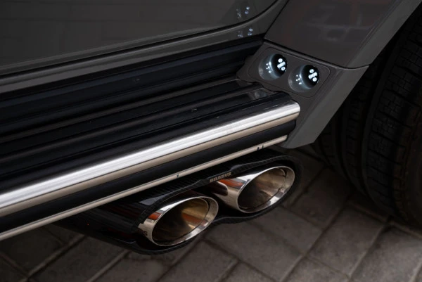  اللون الرمادي مرسيدس G63 AMG Photo 18