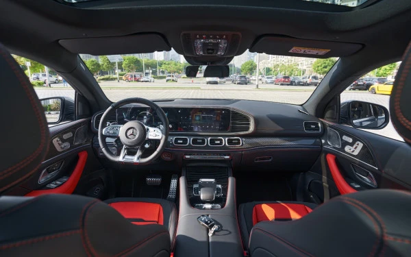  Grey Mercedes GLE 53 AMG Photo 7