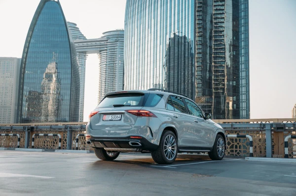  Grey Mercedes GLE 450 AMG-kit Photo 4