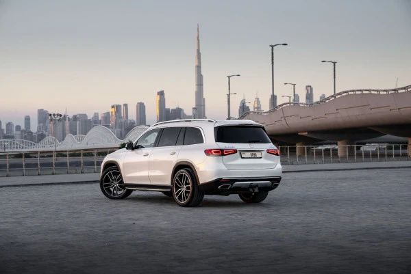  Grey Mercedes GLS 450 Photo 3