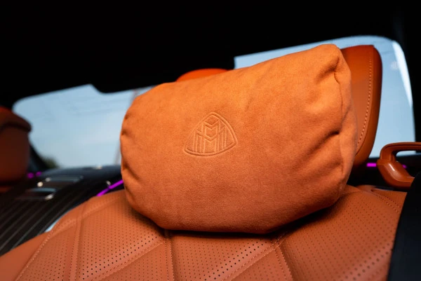  Grey Mercedes S680 Maybach Photo 2