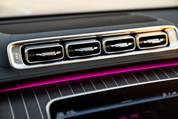  Grey Mercedes S680 Maybach Photo 9