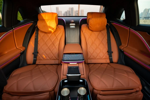  Grey Mercedes S680 Maybach Photo 11