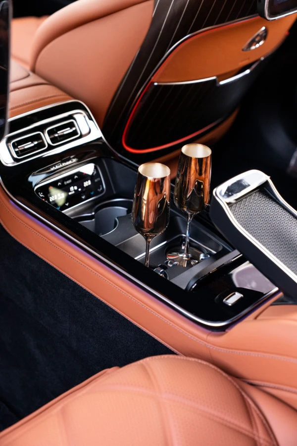  Grey Mercedes S680 Maybach Photo 15