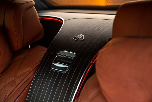  Grey Mercedes S680 Maybach Photo 19