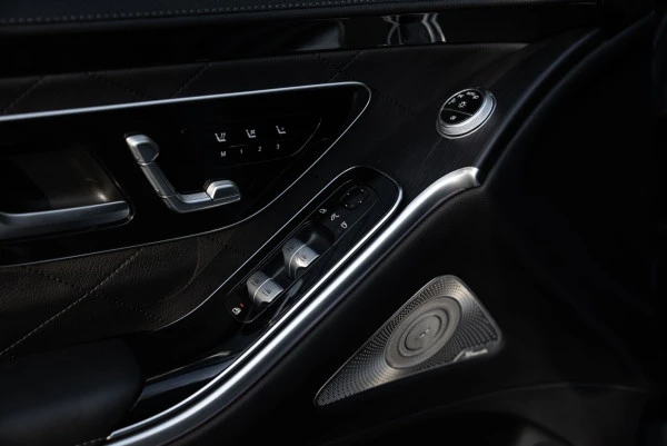  اللون الرمادي مرسيدس S500 مايباخ Photo 5