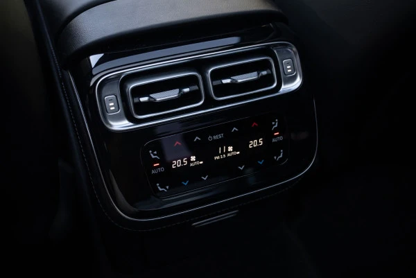  اللون الرمادي مرسيدس S500 مايباخ Photo 10