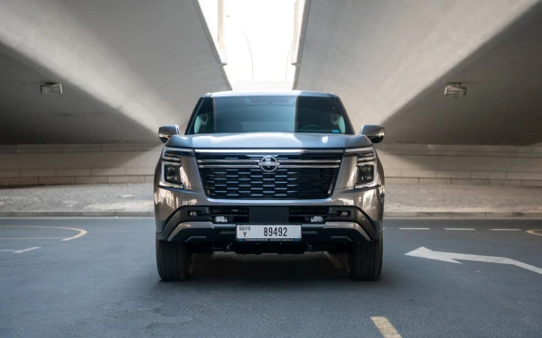  اللون الرمادي نيسان باترول Platinum V6 Photo 3