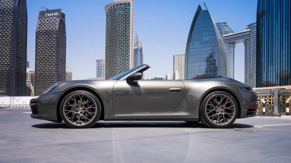  Grey Porsche 911 Carrera cabrio Photo 2