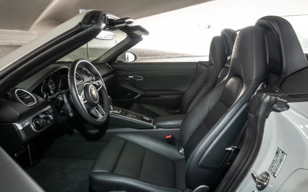  Grey Porsche Boxster 718 Photo 9