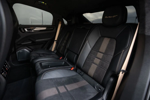  Grau Porsche Cayenne GTS Photo 3