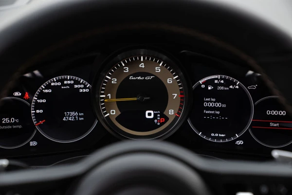  Grau Porsche Cayenne GTS Photo 8