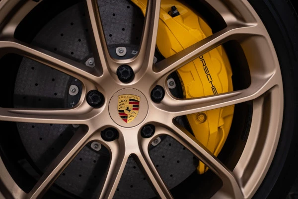  Grau Porsche Cayenne GTS Photo 9