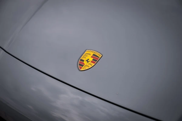  Grau Porsche Cayenne GTS Photo 19