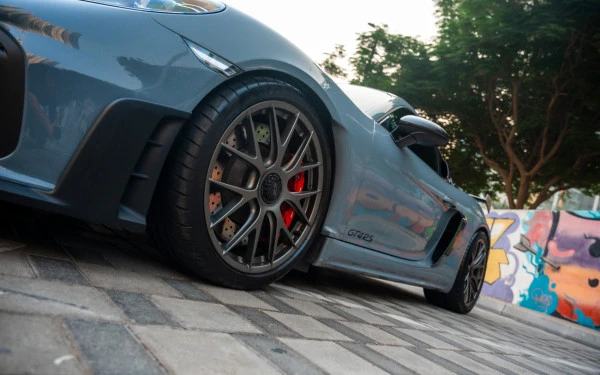 Grey Porsche Cayman GT4 RS Photo 9
