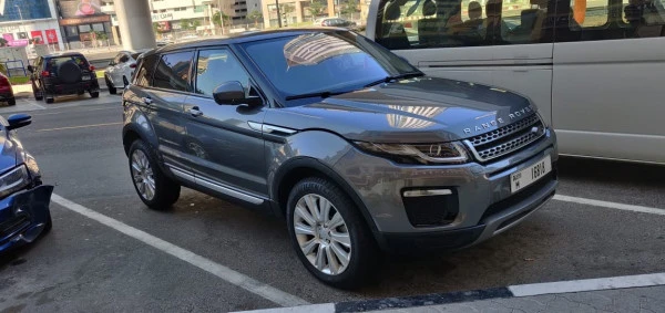  Grey Range Rover Evoque Photo 3