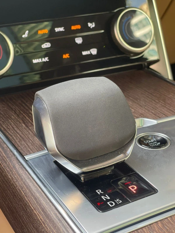  Grey Range Rover Vogue Photo 7