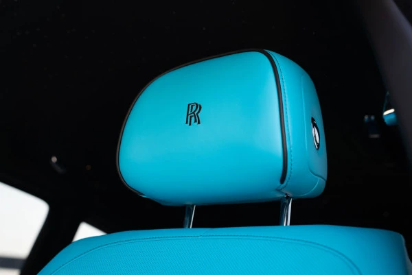  Grey Rolls Royce Cullinan Photo 11