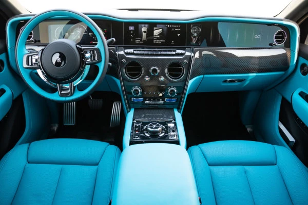  Grey Rolls Royce Cullinan Photo 15