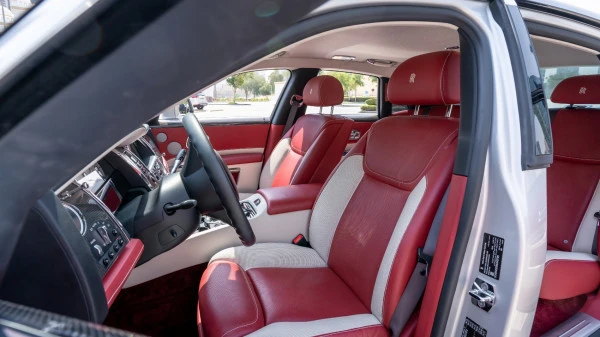  Gris Rolls Royce Ghost Photo 5