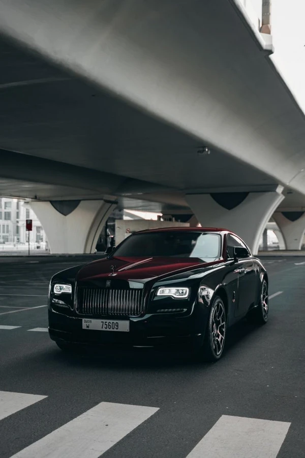  Granate Rolls Royce Wraith Black Badge Photo 6
