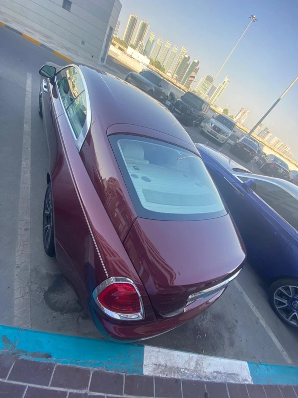  Maroon Rolls Royce Wraith Photo 3