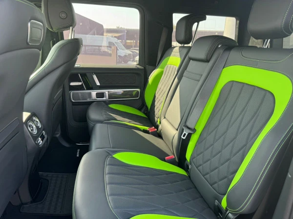  أسود لامع مرسيدس G63 AMG Photo 6