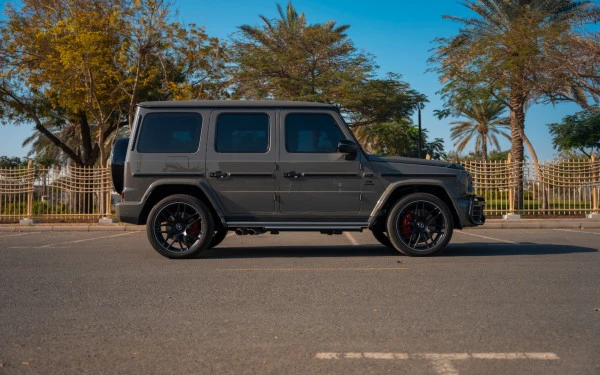  ناردو رمادي مرسيدس G63 AMG Photo 2
