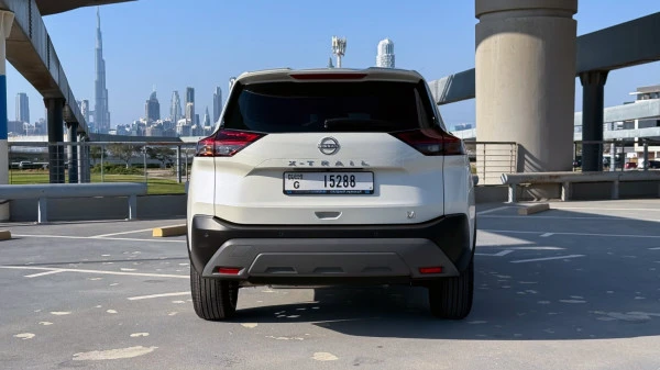  Perla blanca Nissan Xtrail Photo 2