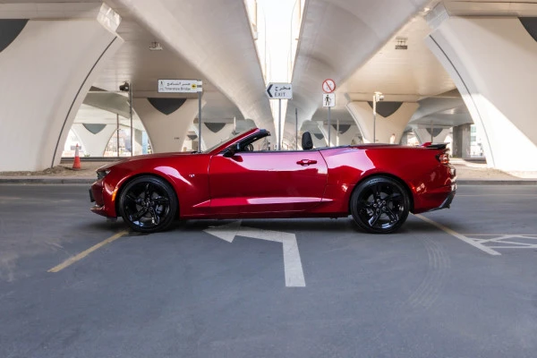  Red Chevrolet Camaro convertible V6 RS Photo 2