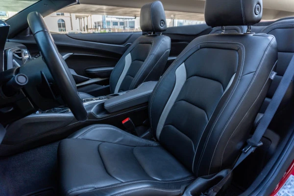  Red Chevrolet Camaro convertible V6 RS Photo 9