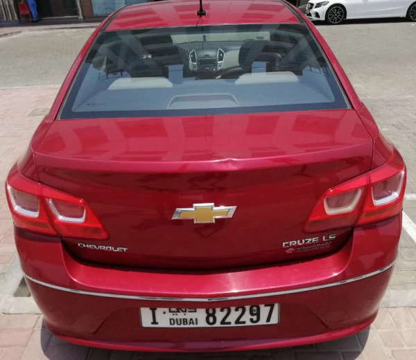  Red Chevrolet Cruze Photo 4