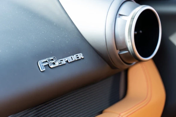  Red Ferrari F8 Tributo Spyder Photo 3