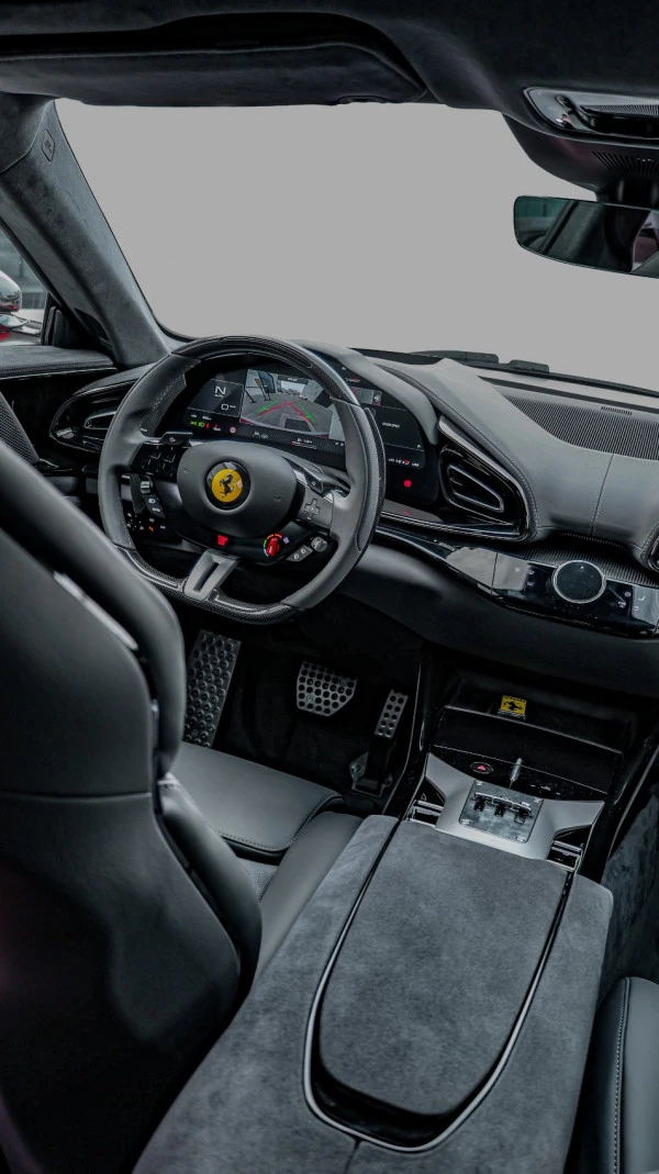  Rouge Ferrari Purosangue Photo 8