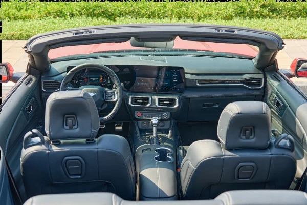  Red Ford Mustang V8 5.0L cabrio Photo 8