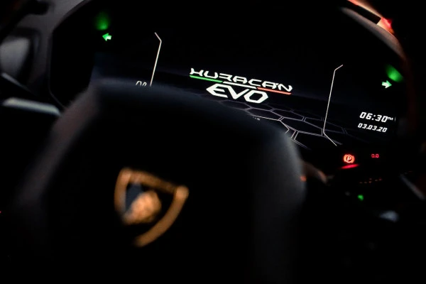  Red Lamborghini Evo Photo 5