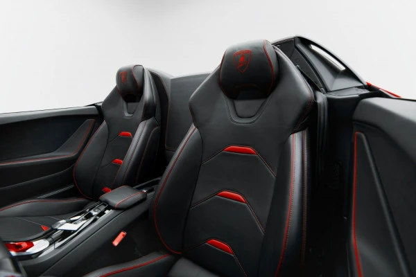  Red Lamborghini Huracan Evo Akropovic Photo 4