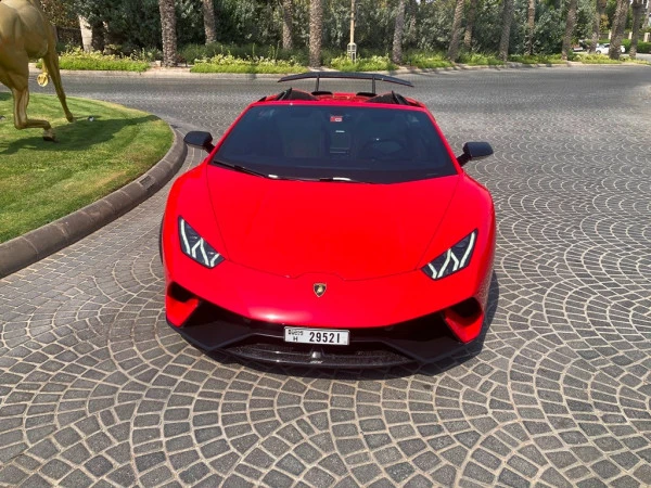  Rosso Lamborghini Huracan Performante Spyder Photo 4